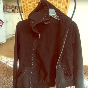 BCBG MaxAzira ZIP Up Sweater hoodie with Pockets.